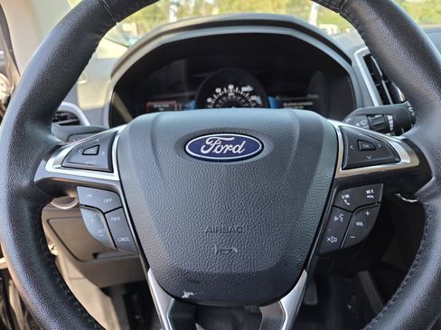 Used 2024 Ford Edge SEL AWD/4WD image 25