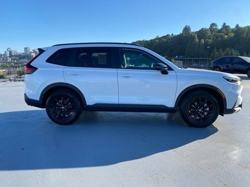 Certified 2026 Honda CR-V Sport image 3