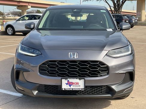 Used 2025 Honda HR-V LX image 3