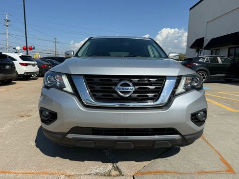 Used 2020 Nissan Pathfinder SL AWD/4WD image 2