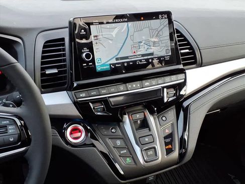 New 2026 Honda Odyssey Touring image 16