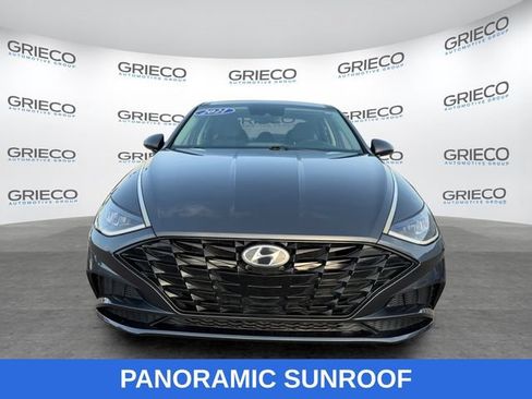 Used 2021 Hyundai Sonata SEL w/ Convenience Package FWD image 2