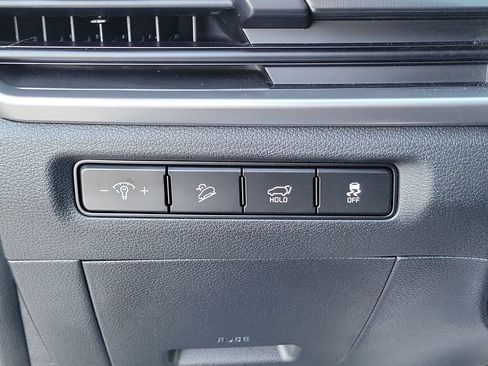 Used 2025 Kia Telluride S FWD image 30