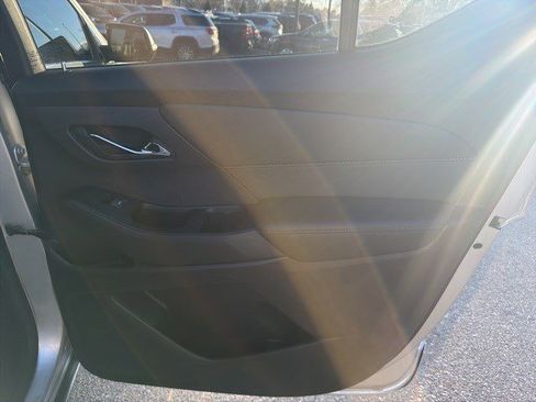 Used 2019 Chevrolet Traverse Premier w/ LPO, Floor Liner Package image 15