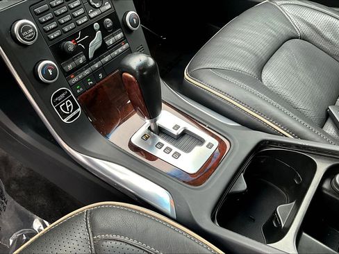 Used 2011 Volvo S80 3.2 image 14