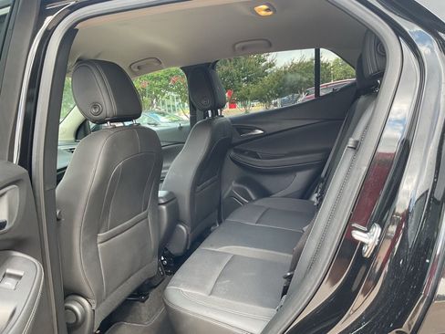 Used 2025 Buick Encore GX Preferred FWD image 9