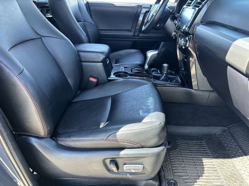 Used 2024 Toyota 4Runner TRD Off-Road Premium w/ Moonroof Package AWD/4WD image 12