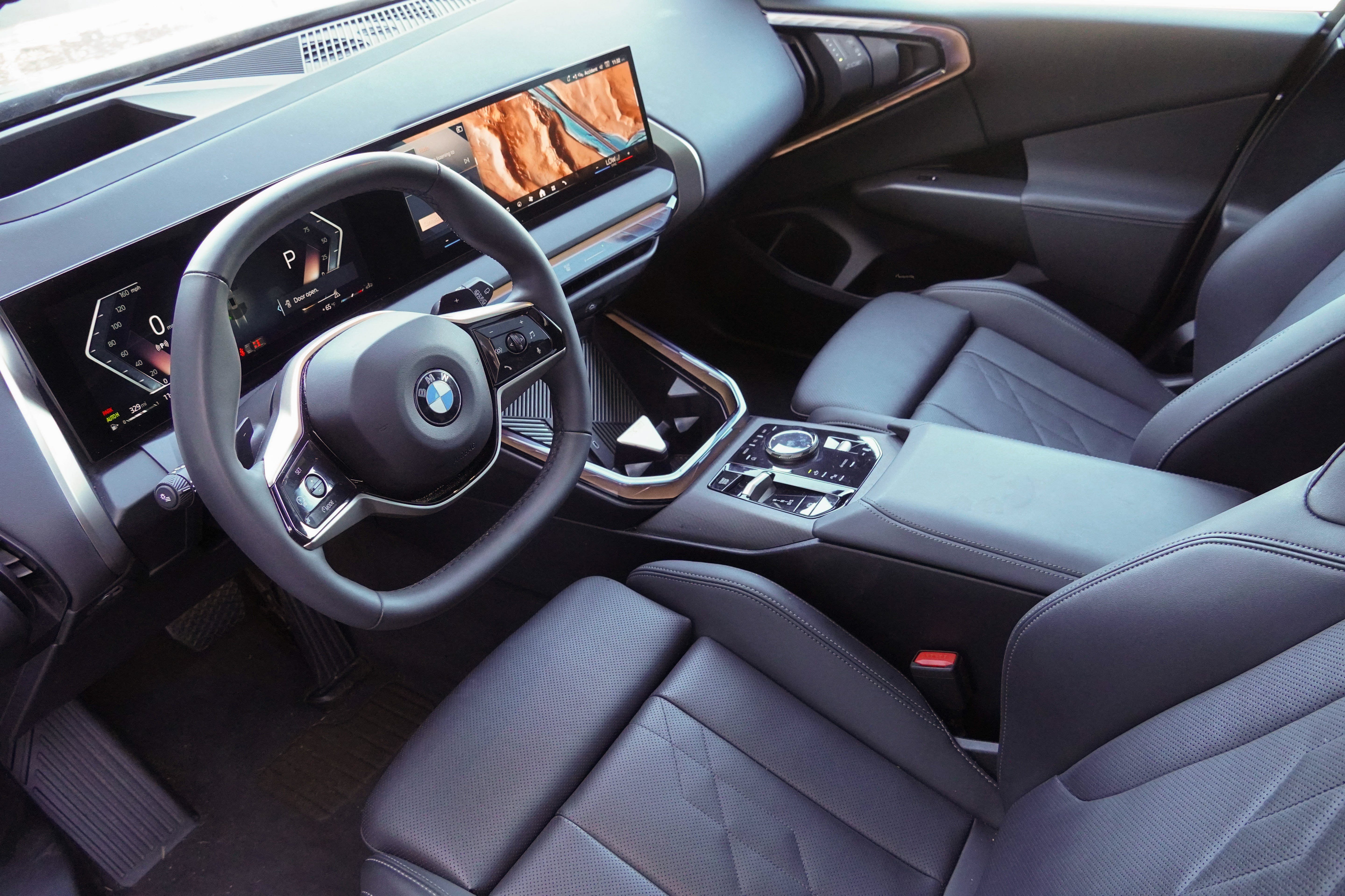 Certified 2025 BMW X3 xDrive30i AWD/4WD image 6