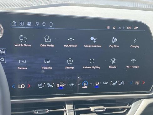 New 2026 Chevrolet Equinox EV RS image 19