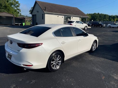 Used 2021 MAZDA MAZDA3 s FWD image 6