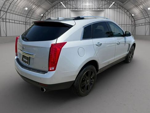 Used 2016 Cadillac SRX Luxury AWD/4WD image 4
