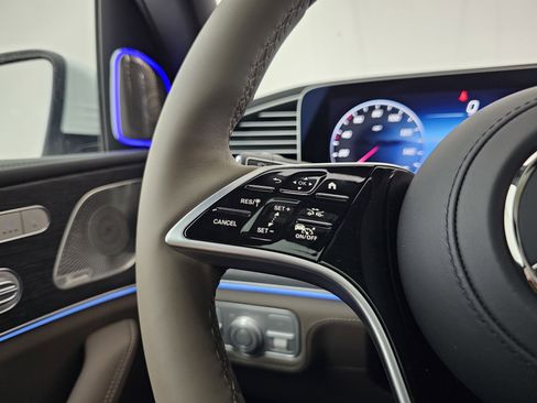 New 2026 Mercedes-Benz Maybach GLS 600 4MATIC image 41