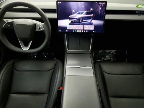 Used 2026 Tesla Model Y AWD image 48