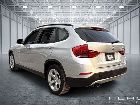 Used 2015 BMW X1 sDrive28i image 3
