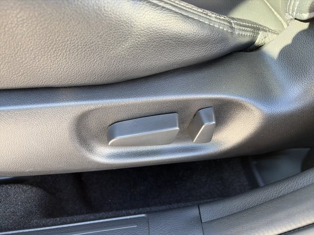 Used 2012 MAZDA MAZDA3 s Grand Touring FWD image 12