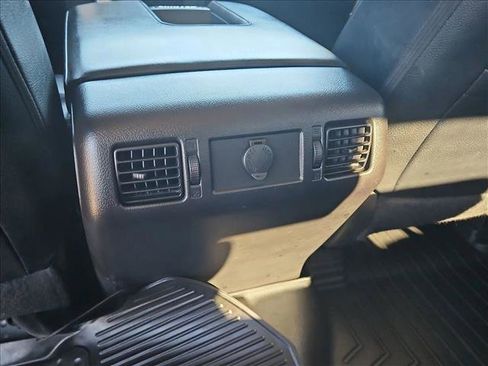 Used 2015 Toyota Tundra Limited image 17