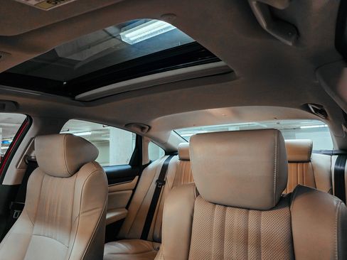 Used 2018 Honda Accord EX-L image 18