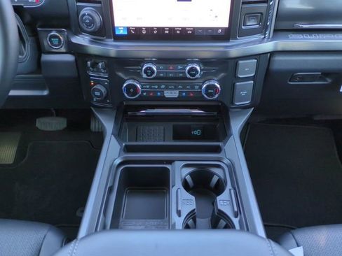 New 2026 Ford F250 Lariat w/ Black Appearance Package image 19