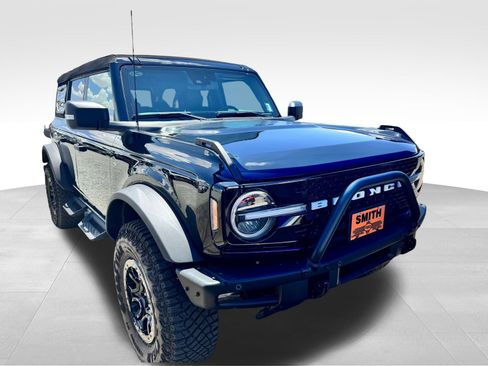 Used 2024 Ford Bronco Wildtrak image 3
