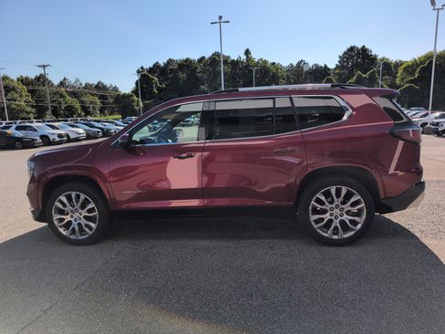 Used 2025 GMC Acadia Denali w/ Super Cruise Package FWD image 4