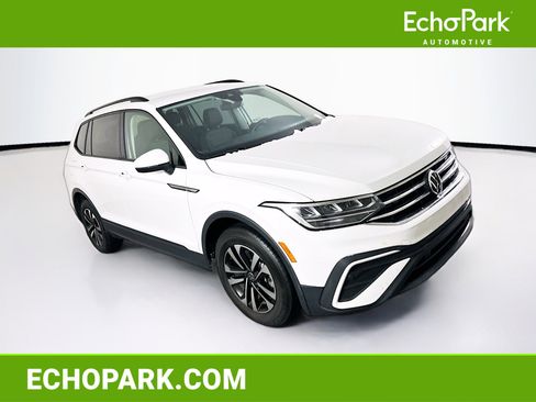 Used 2024 Volkswagen Tiguan S image 1