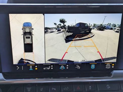 Certified 2025 Chevrolet Silverado 2500 LT w/ All Star Edition image 21