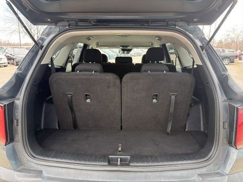 Used 2022 Kia Sorento LX AWD/4WD image 15