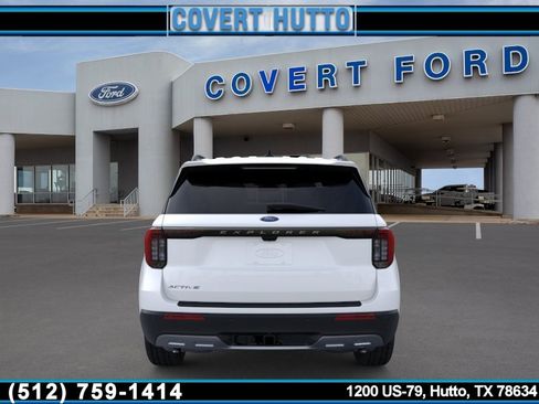 New 2026 Ford Explorer Active RWD image 5