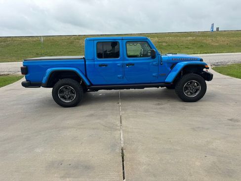 Used 2020 Jeep Gladiator Rubicon AWD/4WD image 5