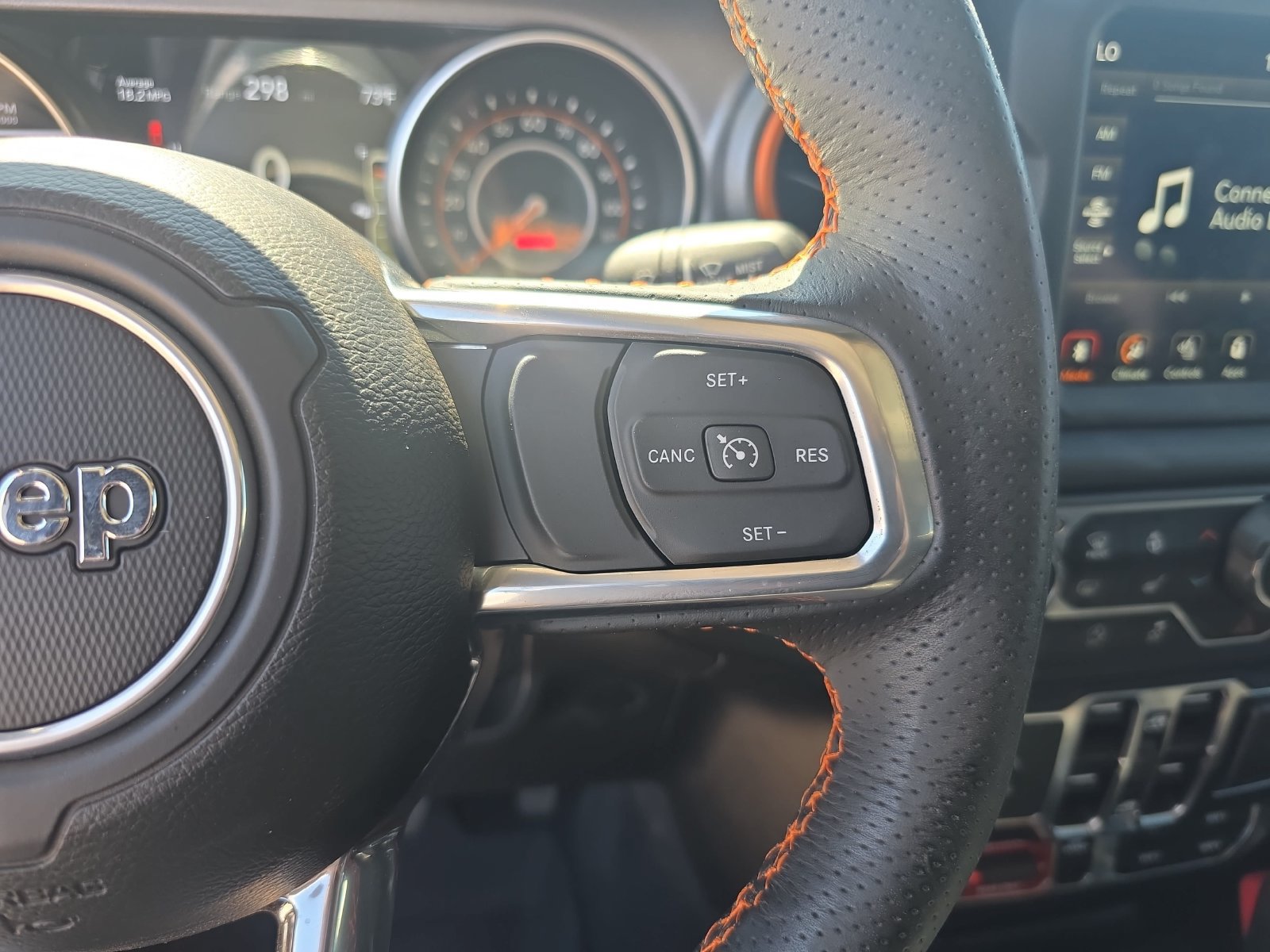 Used 2023 Jeep Gladiator Mojave w/ LED Lighting Group AWD/4WD image 15