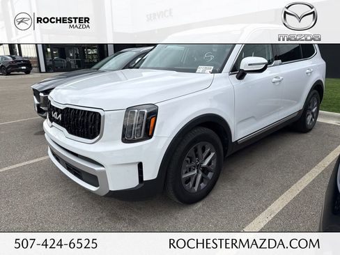 Used 2023 Kia Telluride LX AWD/4WD image 1