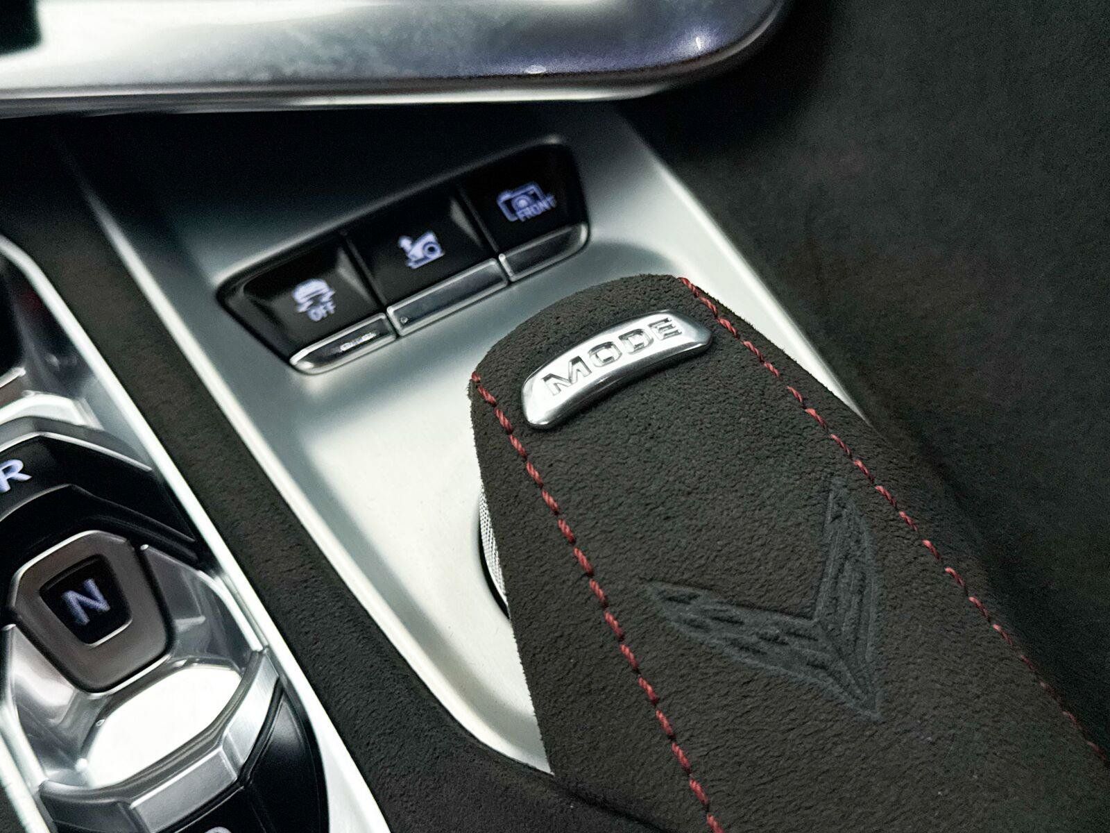 Used 2021 Chevrolet Corvette Stingray Premium Cpe w/ Z51 Performance Package RWD image 12