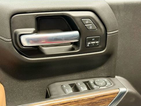 Certified 2021 Chevrolet Silverado 1500 High Country w/ Technology Package image 17