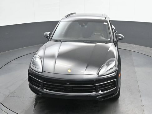 Used 2023 Porsche Cayenne AWD/4WD image 36