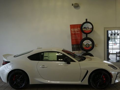 New 2026 Toyota GR86 Premium image 15