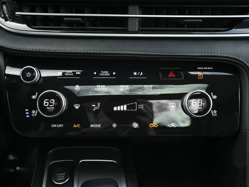 Used 2024 INFINITI QX60 Luxe image 15