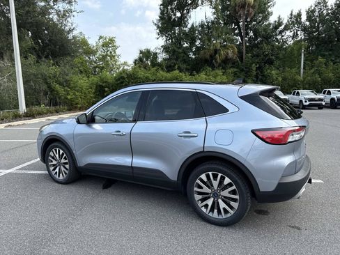 Used 2022 Ford Escape Titanium w/ Class II Trailer Tow Package AWD/4WD image 5