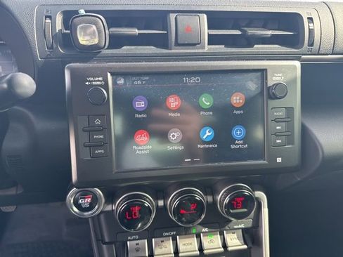 Used 2022 Toyota GR86 w/ ALL Weather Mat Package (TMS) image 17