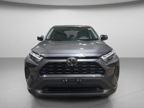 Used 2024 Toyota RAV4 LE AWD/4WD image 9