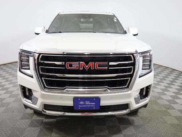 Used 2023 GMC Yukon XL SLT w/ SLT Premium Package AWD/4WD image 2