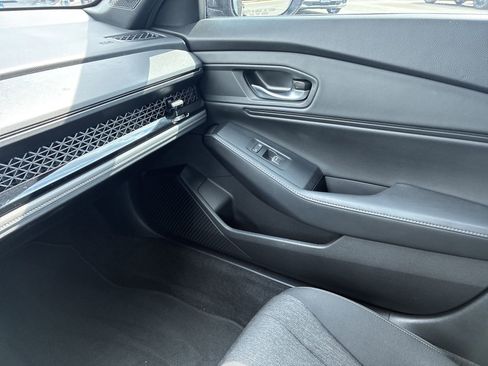 Certified 2025 Honda Accord Sport image 33