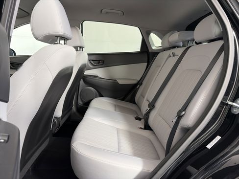 Used 2023 Hyundai Kona SEL image 7