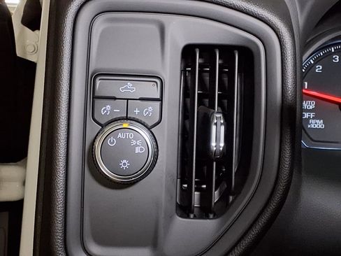 Used 2025 GMC Sierra 1500 Pro w/ Pro Value Package image 17