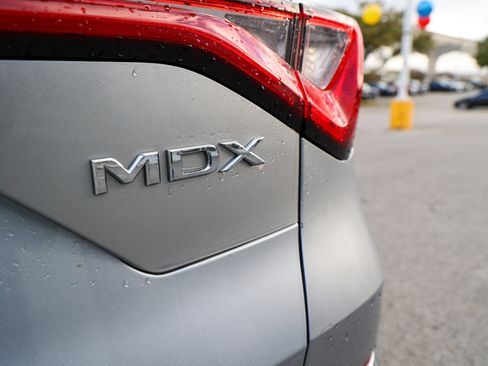 Used 2023 Acura MDX SH-AWD w/ Advance Package image 13