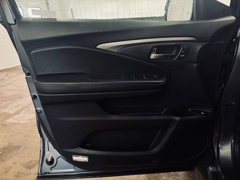 Used 2022 Honda Ridgeline RTL-E image 10