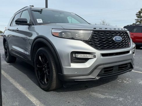 Certified 2022 Ford Explorer ST w/ Equipment Group 401A image 2