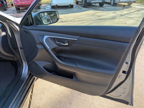 Used 2018 Nissan Altima 2.5 SR w/ SR Special Edition image 34