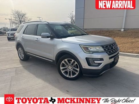 Used 2017 Ford Explorer Limited w/ Equipment Group 301A image 1