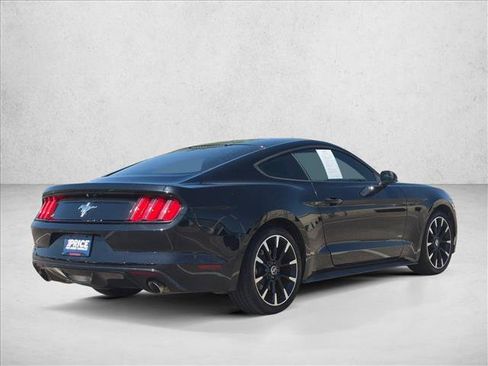 Used 2017 Ford Mustang Coupe RWD image 5