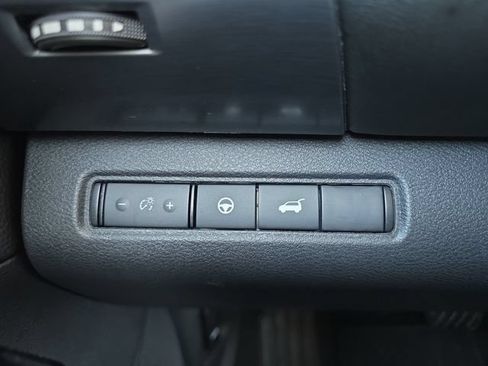Used 2024 Nissan Pathfinder SL AWD/4WD image 10